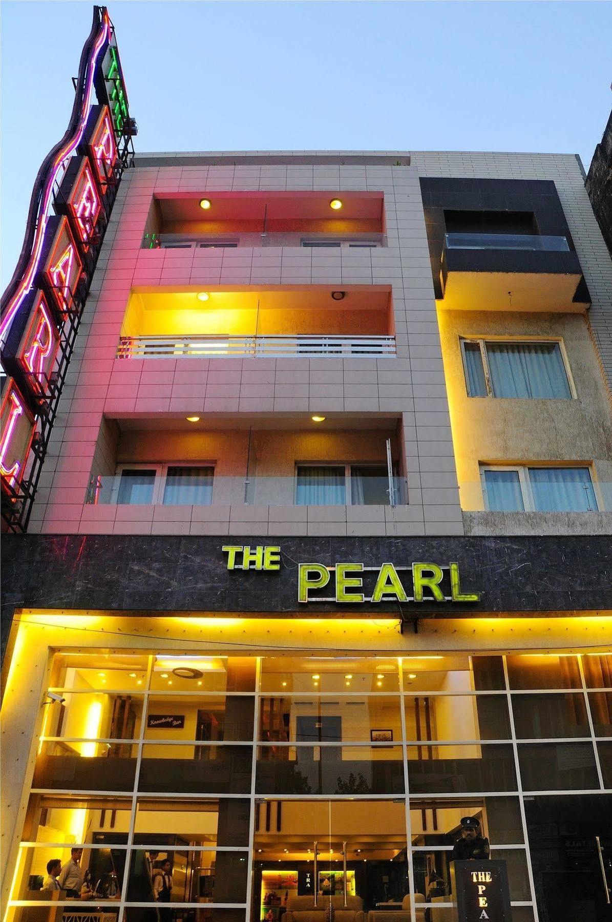 The Pearl Hotel Нью-Делі Екстер'єр фото